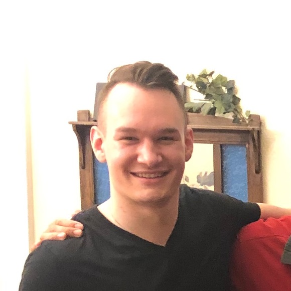 Meet your Posher, Josh - Picture 1 of 1